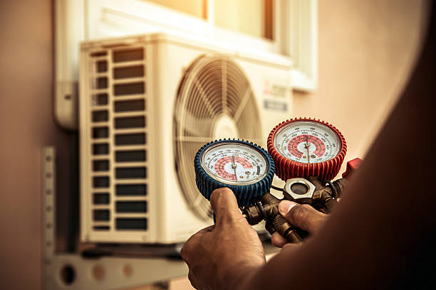 Professional Heat Pump Repair technician working in Elmira, CA